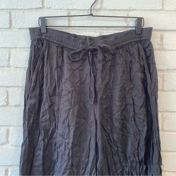 Anthropologie Elevenses Black Front Slit Cropped Wide Pants Size XS - Picture 6 of 14